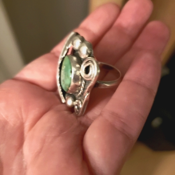 Vintage Sterling Silver Turquoise Ring